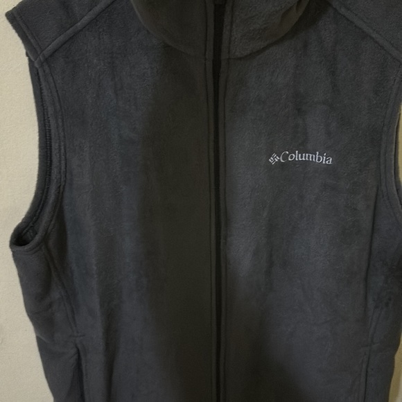 Columbia Vest - Picture 4 of 6